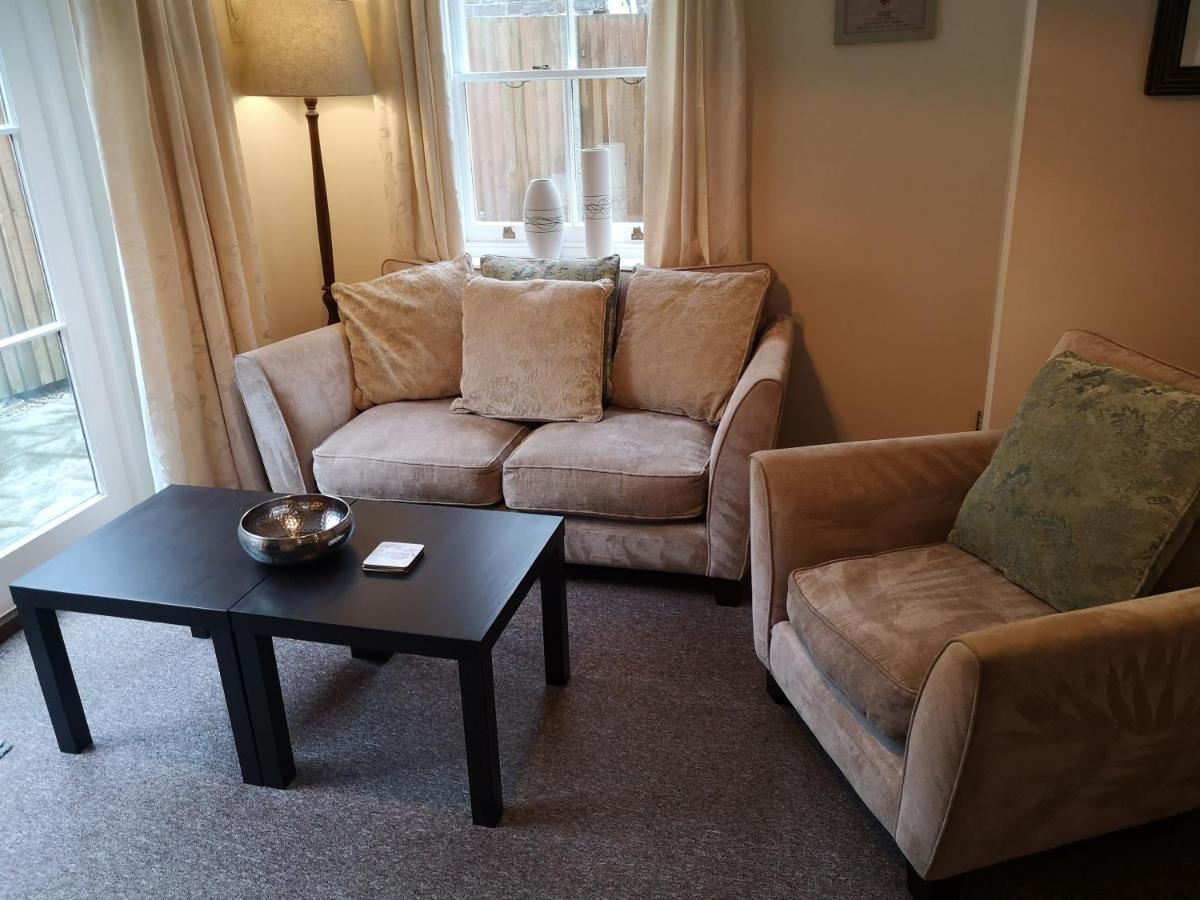 Coastal Escape Deal - 2 Bedroom House -Short Lets & Serviced Accommodation Exterior foto
